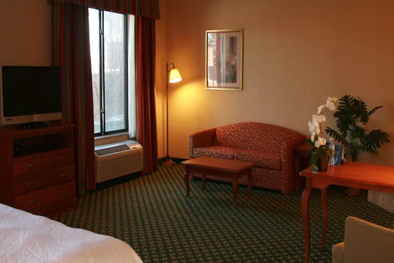 Newly Renovated Hampton Inn Omaha West Lakeside Zewnętrze zdjęcie