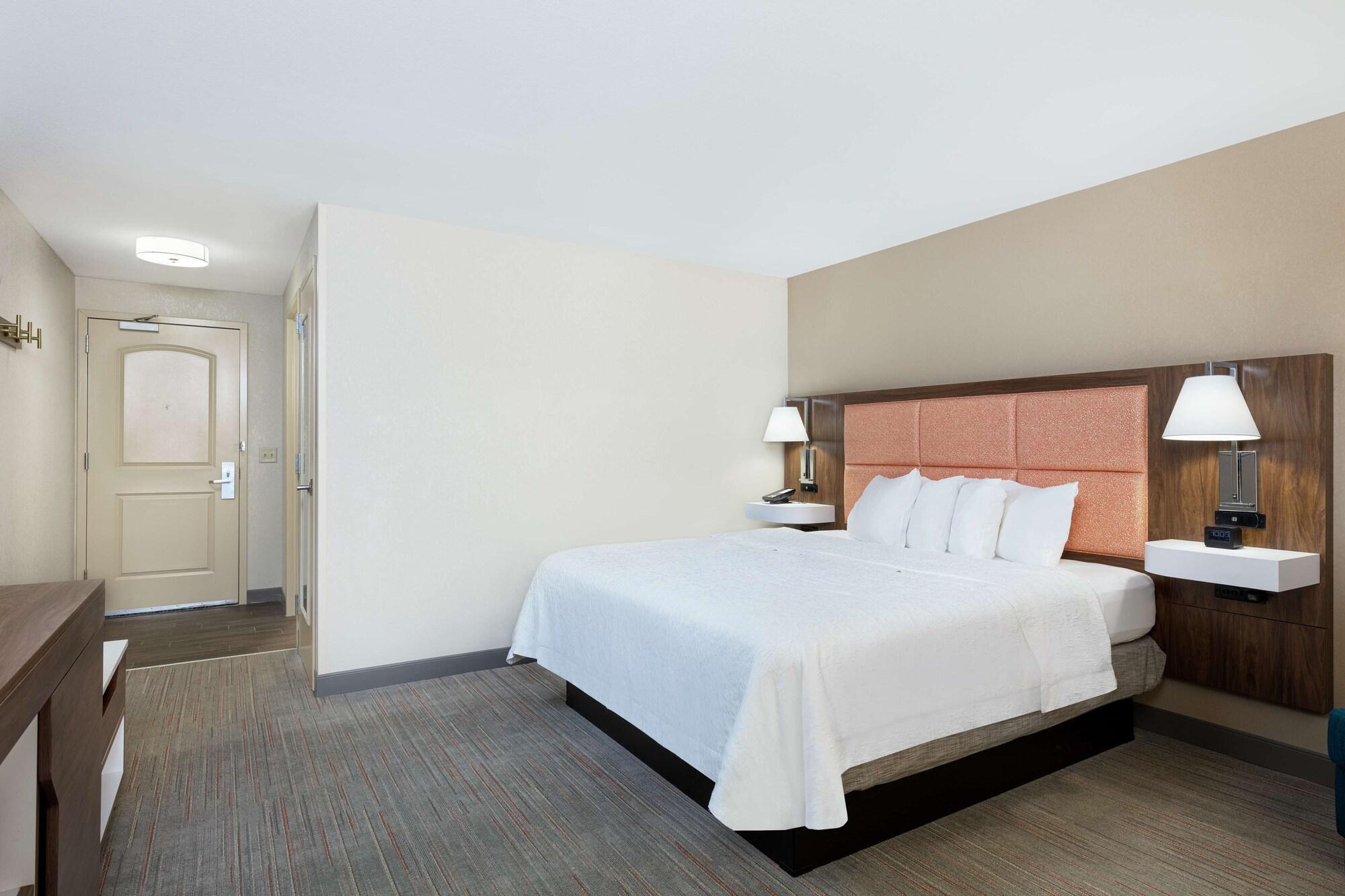 Newly Renovated Hampton Inn Omaha West Lakeside Zewnętrze zdjęcie