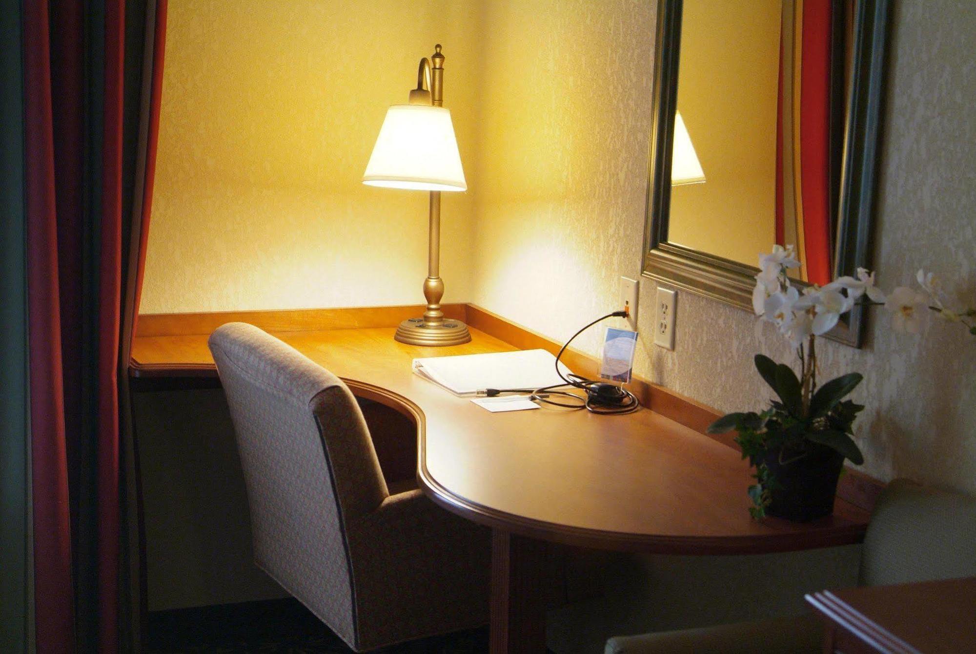 Newly Renovated Hampton Inn Omaha West Lakeside Pokój zdjęcie