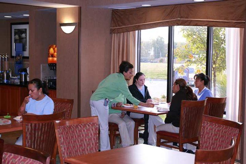 Newly Renovated Hampton Inn Omaha West Lakeside Restauracja zdjęcie